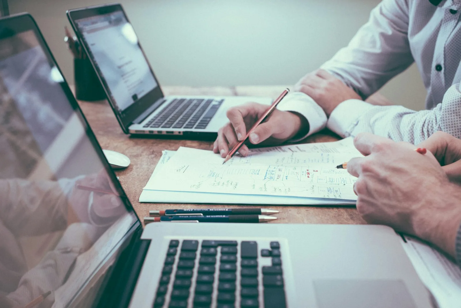 İş analitikleri ve performans göstergeleri dashboard'u